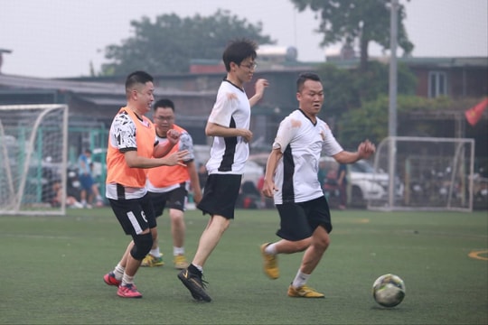 Sôi nổi môn bóng đá nam Hội thao Cụm Thi đua số VII Tòa án nhân dân