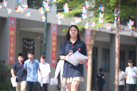 Đề thi môn tiếng Anh thi vào lớp 10 công lập Hà Nội