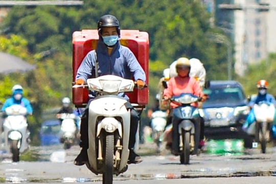 Thời tiết ngày 2/6: Miền Bắc nắng gắt cực độ, miền Nam mưa lớn dồn dập giờ tan tầm