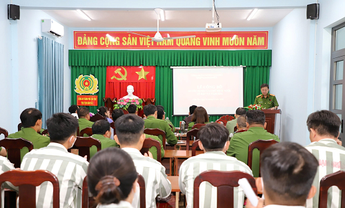 Trao cơ hội hoàn lương cho 58 phạm nhân tại Cần Thơ