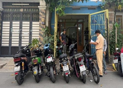 Công an TP.HCM đấu tranh xử lý tình trạng 'độ, chế' xe điện