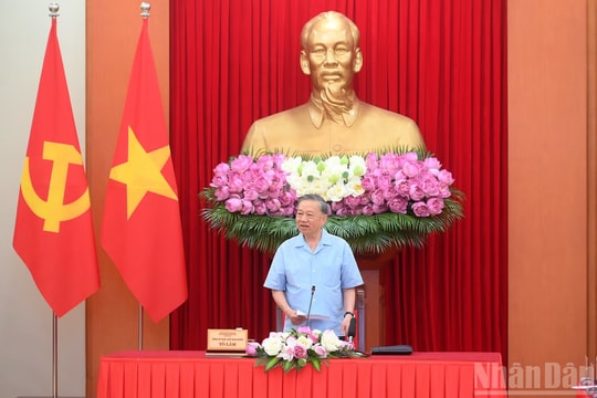 Tổng Bí thư, Chủ tịch nước Tô Lâm chủ trì làm việc về công tác chuẩn bị sơ kết 1 năm vận hành chính quyền 3 cấp