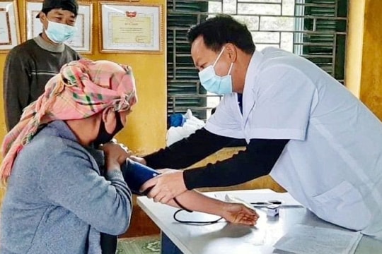 Từ 15/7: Áp dụng chế độ phụ cấp đặc thù mới cho nhân viên y tế