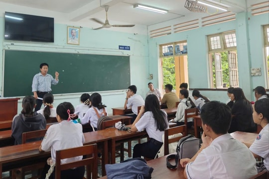 Kiến nghị chi hơn 14 tỷ đồng trả nợ tiền dạy thêm giờ cho giáo viên