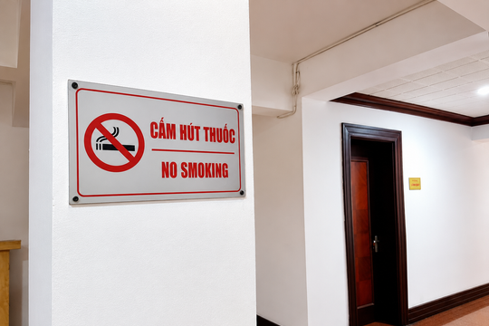Doanh nghiệp, văn phòng trước yêu cầu xây dựng môi trường không khói thuốc