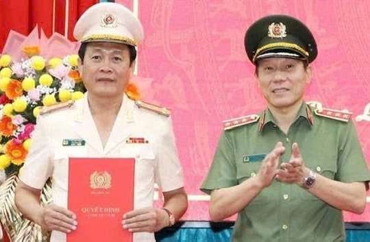 Thăng cấp bậc hàm Thiếu tướng cho Giám đốc Công an tỉnh Cà Mau