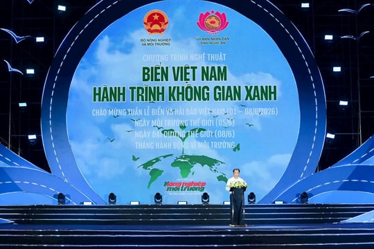 Biển Việt Nam - Hành trình không gian xanh
