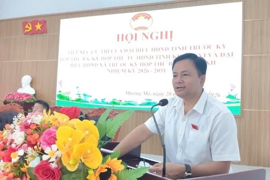 Đại biểu Vàng Xuân Hiệp tiếp xúc cử tri tại Mường Mô và Nậm Hàng