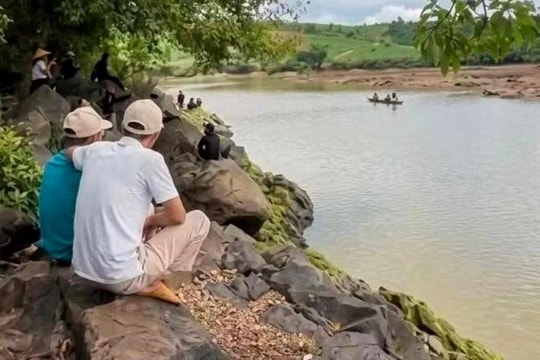 Tìm thấy thi thể người phụ nữ rơi xuống sông Sê San