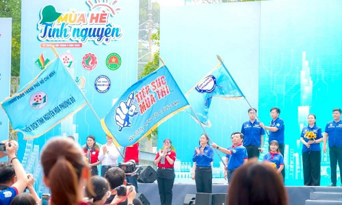 TP.HCM ra quân “Tiếp sức mùa thi” 2026