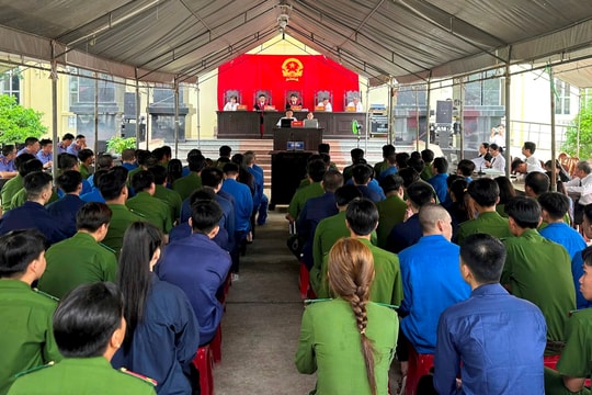 Khai mạc phiên tòa xét xử nhóm bị cáo liên quan đến ma túy