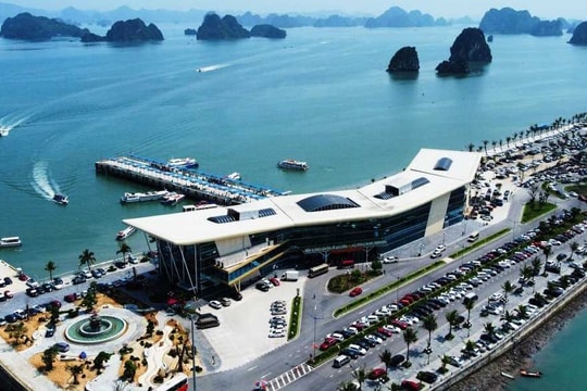 Vân Đồn thí điểm du lịch sinh thái biển đảo gắn nuôi trồng thủy sản