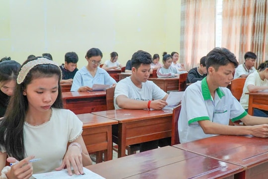 Gần 20.000 thí sinh làm thủ tục thi tốt nghiệp THPT