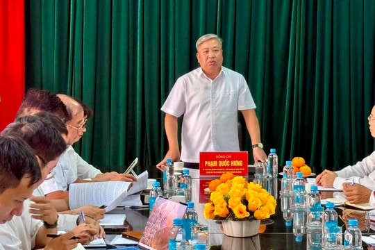 Đồng chí Phạm Quốc Hưng làm việc với TAND khu vực 15 – TP.HCM: Xét xử hiệu quả để góp phần phát triển kinh tế - xã hội