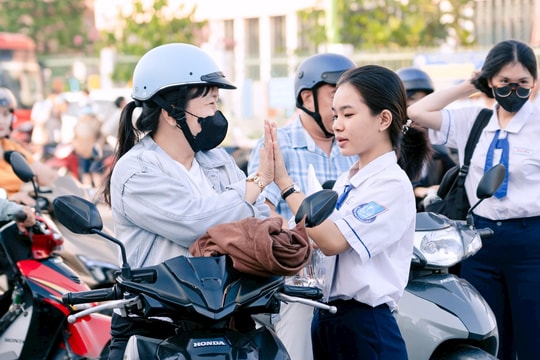 12 thí sinh bị đình chỉ thi tốt nghiệp THPT
