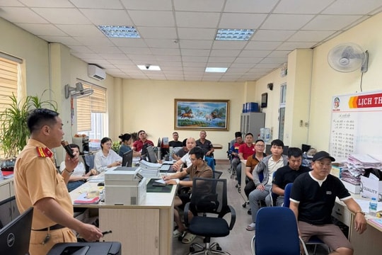 Tuyên truyền pháp luật về trật tự an toàn giao thông đang phủ rộng các nhóm nguy cơ
