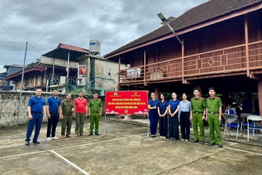 Điện Biên: Chiến dịch “Mùa hè số cùng VNeID” đưa tiện ích số đến gần người dân