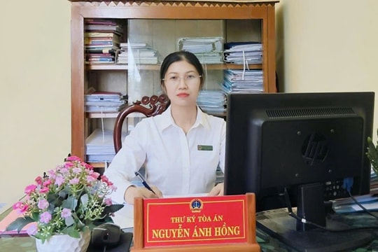 Thầm lặng phía sau những phiên tòa