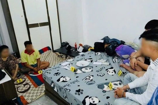 Phát hiện cô gái cùng 3 thanh niên dương tính với ma túy