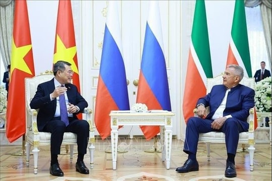 Thủ tướng Chính phủ Lê Minh Hưng gặp người đứng đầu Cộng hòa Tatarstan