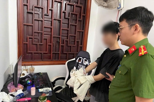 Triệt phá đường dây làm giả, mua bán giấy tờ trên mạng xã hội