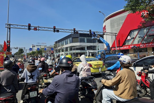 Từ trải nghiệm người đi đường nhìn lại giao thông đô thị