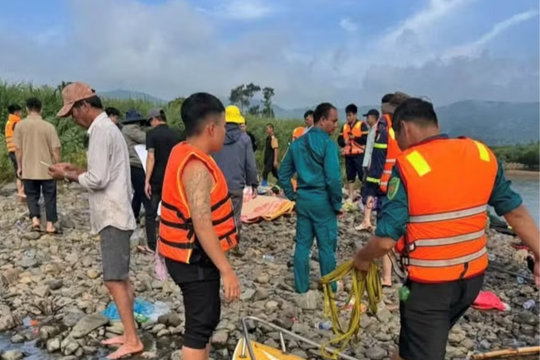 Tìm thấy nạn nhân cuối cùng trong vụ 3 người bị nước cuốn trôi trên sông