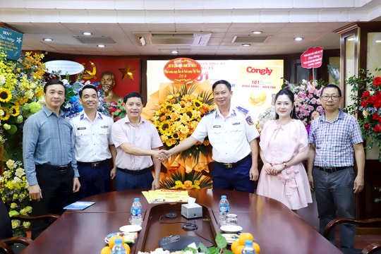 Những lời chúc mừng tiếp thêm động lực cho người làm Báo Công lý