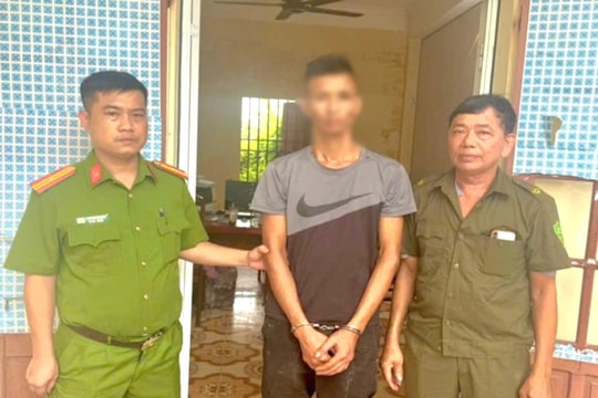 Bị đâm tử vong khi đang xem bóng đá