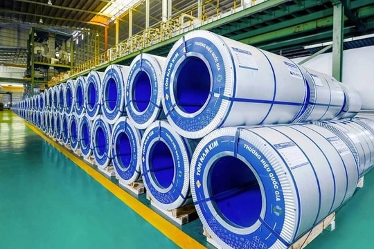 Sai sót tại Thép Nam Kim, 2 kiểm toán viên PwC bị đình chỉ