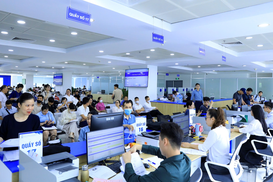 Thường trực Thành ủy Hà Nội yêu cầu chấn chỉnh thái độ phục vụ trong hệ thống hành chính công