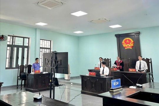 Xét xử trực tuyến 3 bị cáo trong hai vụ án ma túy