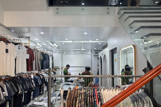 Tạm giữ gần 1.500 sản phẩm nghi giả mạo nhãn hiệu
