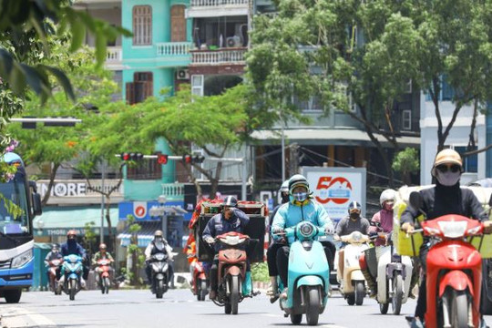 Trung Bộ nắng nóng, Bắc Bộ hạ nhiệt, chiều tối mưa dông