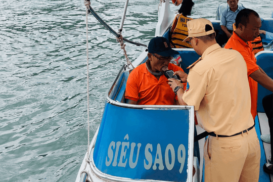 Khánh Hòa: Siết giao thông đường thủy mùa cao điểm du lịch