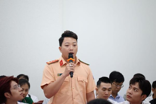 Sôi nổi tọa đàm "Khi nghệ sĩ là chiến sĩ"
