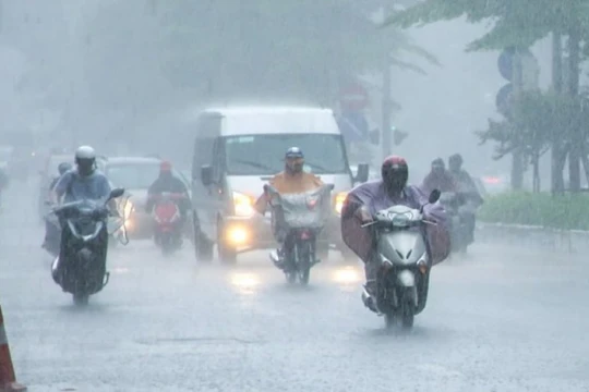 Thời tiết ngày 26/6: Bắc bộ mưa dông, nền nhiệt giảm