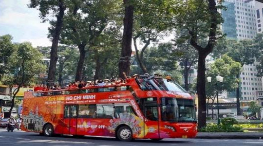Xe buýt TP.HCM: 50 năm tình yêu cùng với giấc mơ đô thị xanh