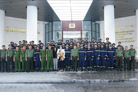 Đội cứu nạn, cứu hộ của Bộ Công an xuất quân lên đường làm nhiệm vụ tại Venezuela