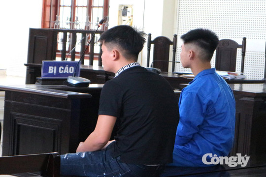 Radio pháp đình: Nước mắt người cha sau lần thứ ba con phạm tội
