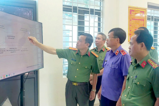 Cài ứng dụng lạ, nguy cơ mất sạch tiền trong tài khoản