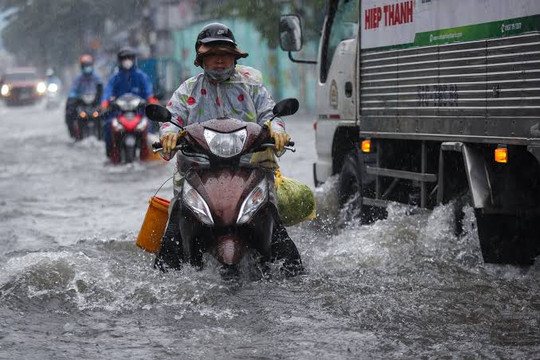 Thời tiết ngày 1/7: Nam bộ chiều tối mưa dông, TP.HCM đề phòng ngập cục bộ