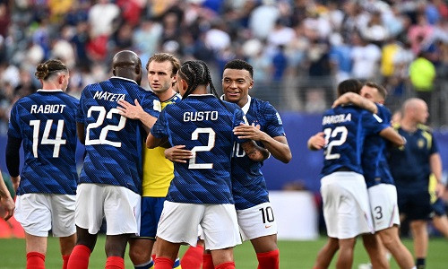 Mbappé lập cú đúp, Pháp thắng thuyết phục Thụy Điển 3-0