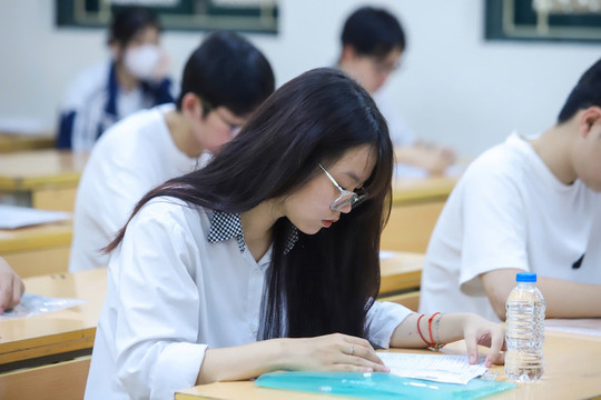 Hà Tĩnh đứng top đầu cả nước về điểm trung bình nhiều môn thi tốt nghiệp THPT