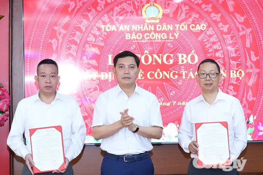 Báo Công lý trao quyết định bổ nhiệm lãnh đạo cấp phòng