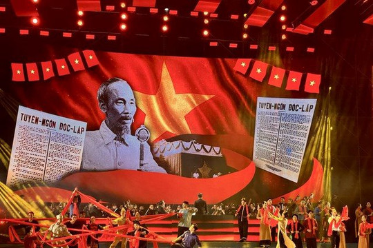 Rạng rỡ tên Người