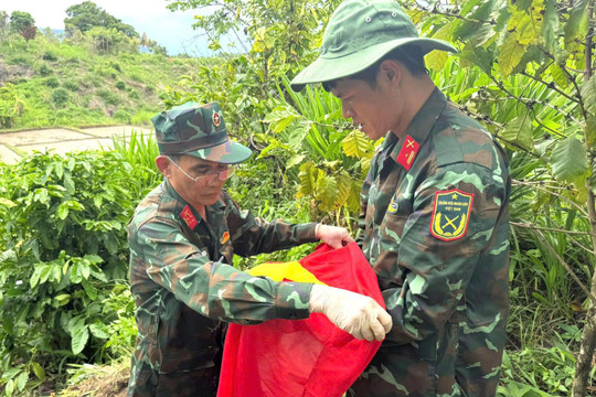 Tìm thấy 2 hài cốt liệt sĩ dưới chân núi Chư Yang Sin