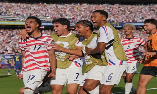 Lần đầu tiên, 3 đội đồng chủ nhà cùng góp mặt ở vòng 1/8 World Cup