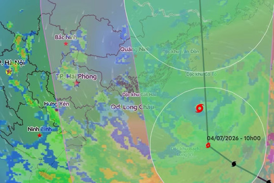 Bão số 1 áp sát Quảng Ninh, chỉ còn cách Móng Cái 90km về phía Nam Đông Nam