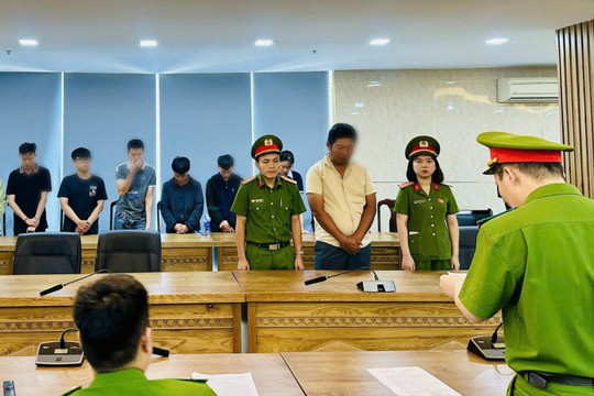 Khởi tố 2 nhân viên ngân hàng liên quan chuyên án rửa tiền
